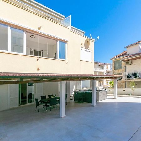 Duće Apartment Dora מראה חיצוני תמונה