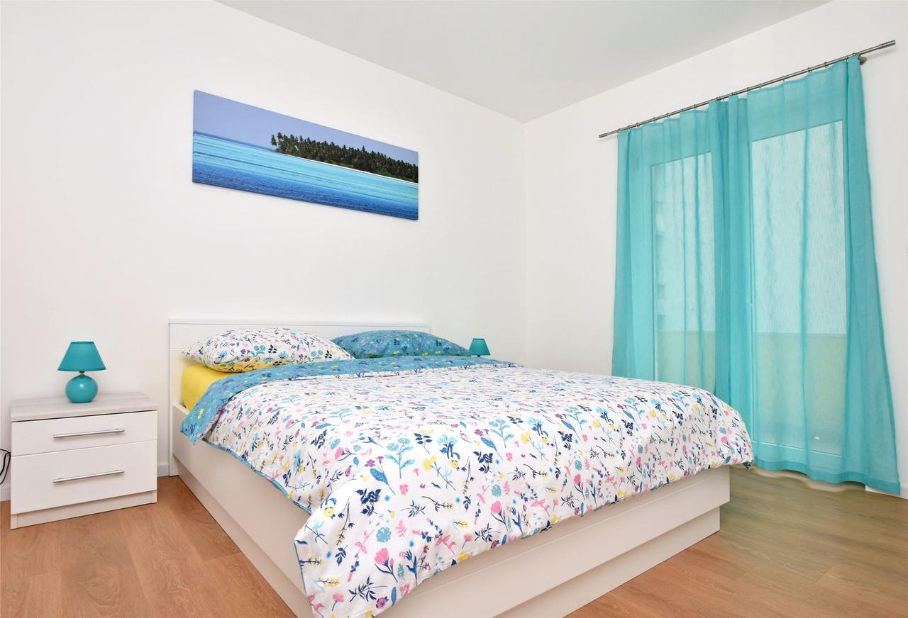 Duće Apartment Dora מראה חיצוני תמונה