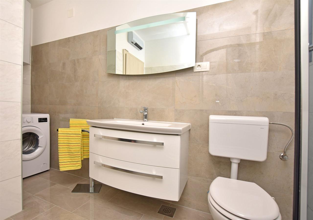 Duće Apartment Dora מראה חיצוני תמונה